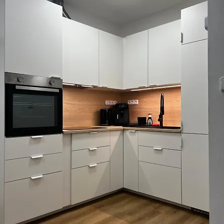 Two Apartments, Free Parking, Close To The Center Apartment *