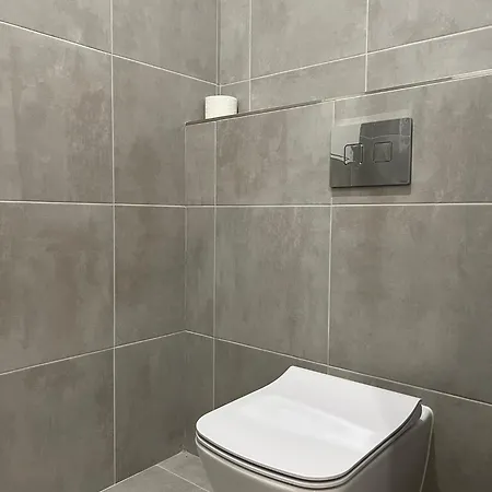 Two Modern With Complimentary Parking Apartament *