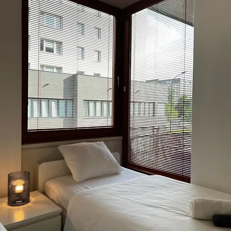 Two Modern With Complimentary Parking * Praga