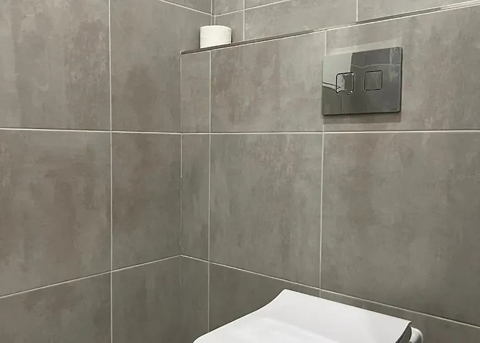 Two Modern With Complimentary Parking Apartman *
