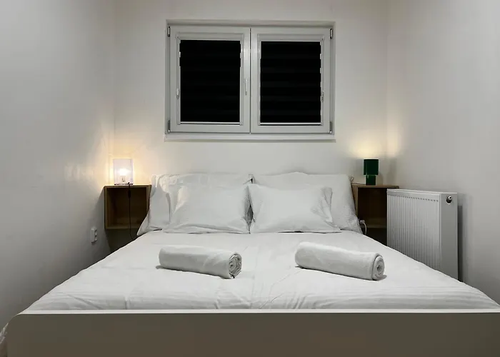 Apartman Two Modern With Complimentary Parking *