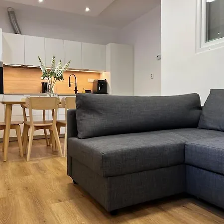 Daire Two Apartments, Free Parking, Close To The Center